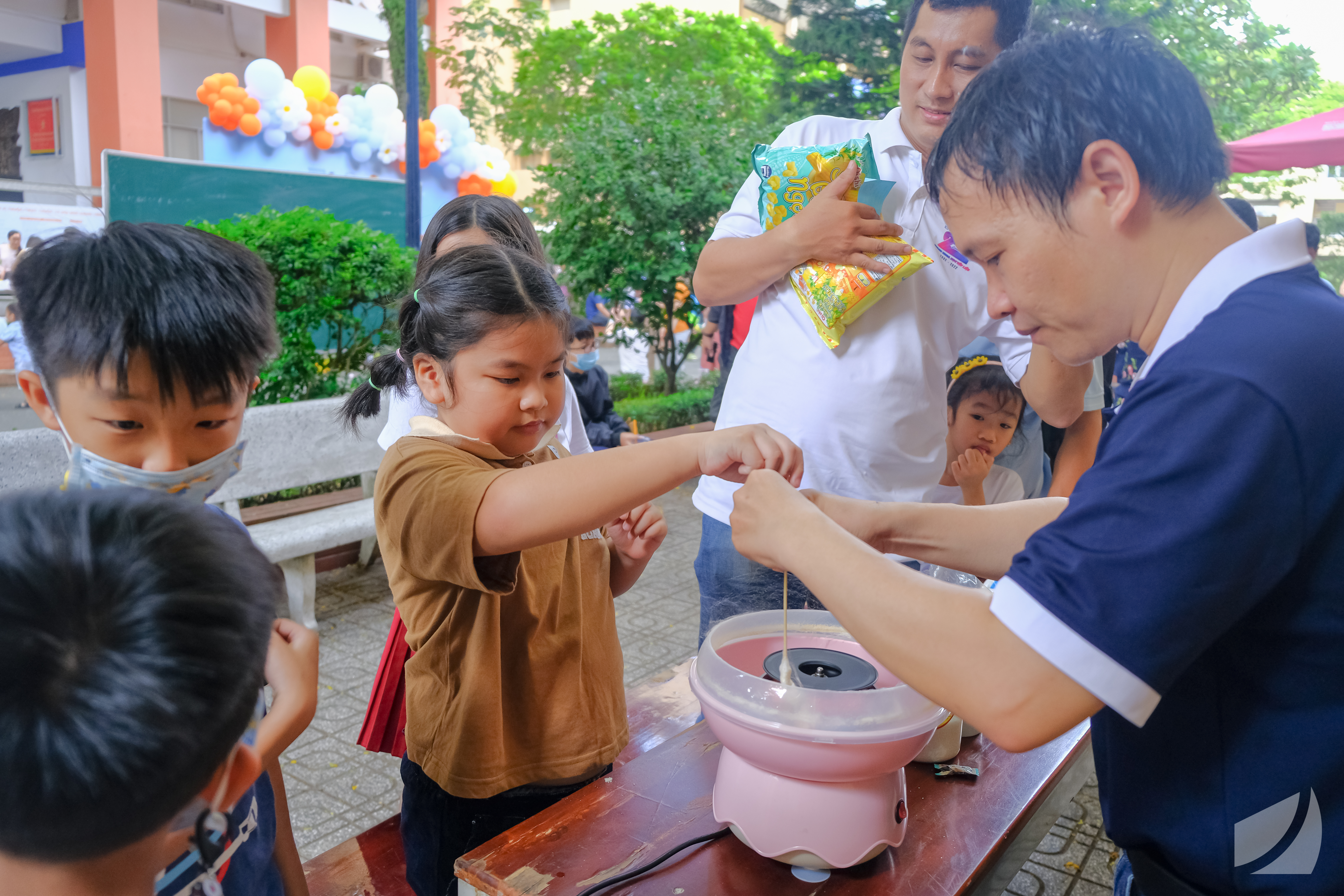 LỄ TRAO HỌC BỔNG NGUYỄN ĐỨC CẢNH VÀ QUỐC TẾ THIẾU NHI